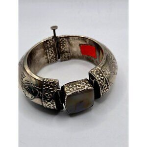 Vintage Chunky Tribal Engraved Silver Hinged Agate Cuff Bracelet Rare Incredible